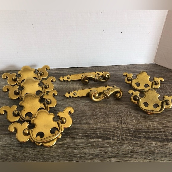 Vtg Brass Chippendale Cabinet Hardware - Picture 15 of 15